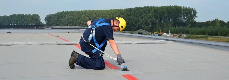 Using a single anchor point for fall protection